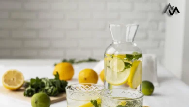 The Right Time to Drink Lemon Water: Before or After Meals?
