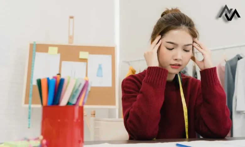 10 Bad Habits That Keep the Lower Middle Class Struggling