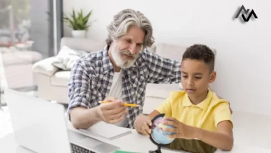 10 Essential Money Lessons for Indian Parents to Teach Their Kids