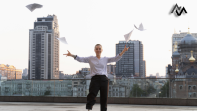 Mastering the Balance: Juggling a Side Hustle and Your Day Job