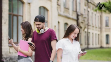 10 Mobile Phone Habits That Can Sabotage Your College Success